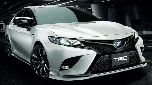 TRD Punya Solusi Supaya Tampang Toyota Camry Jadi Lebih Sporty